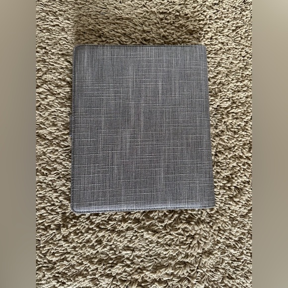 booq ipad case with notepad - NWOT - Picture 2 of 5